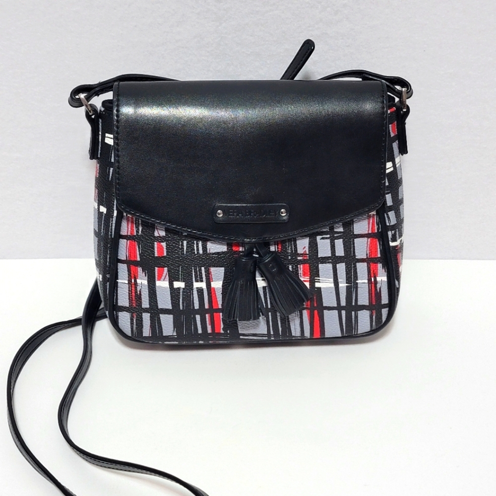 Vera Bradley Stylish Black and Red‎ Crossbody Bag P195